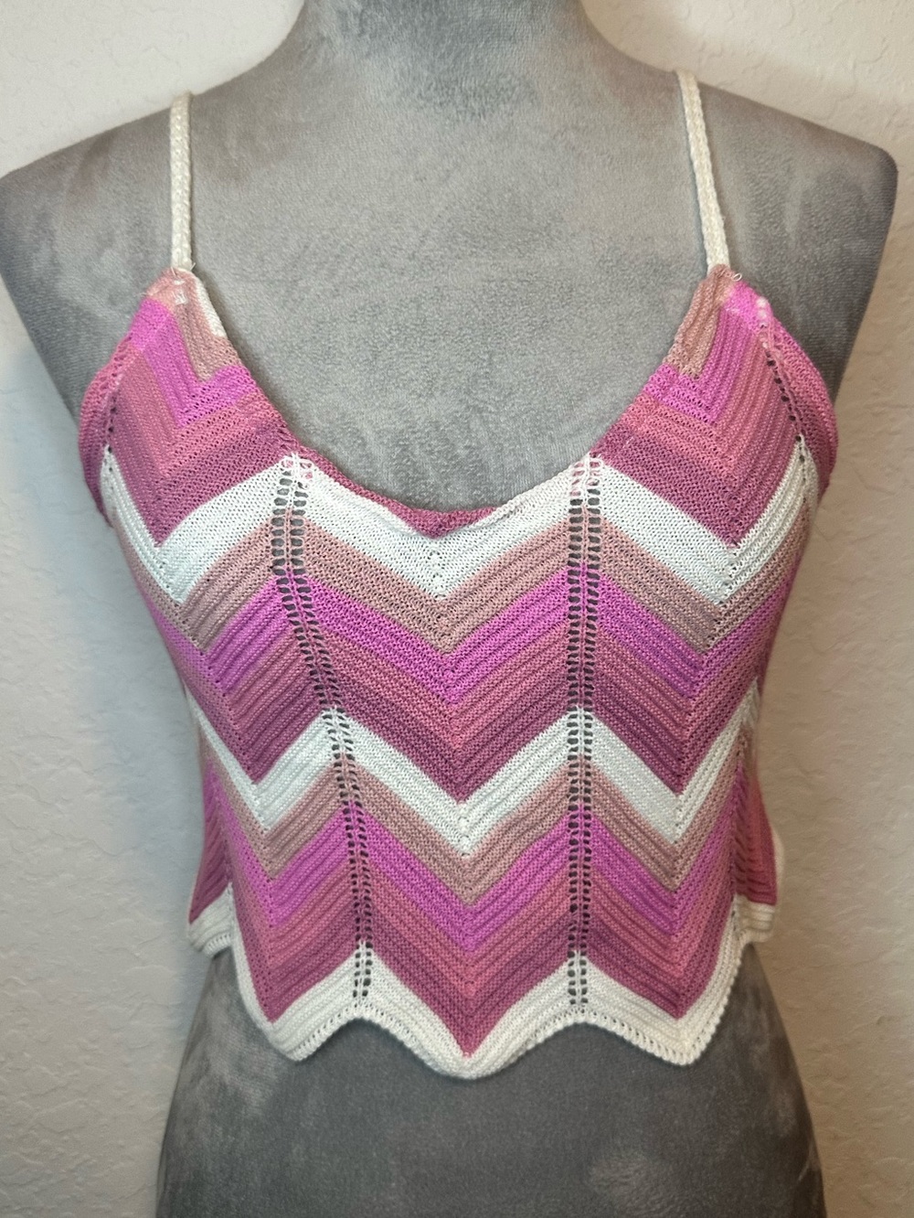 Boohoo Crochet Chevron Knit Cami Crop Top Pink White Boho Festival NWT